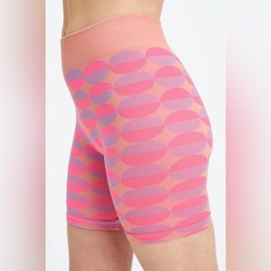 Fabletics Seamless High-Waisted 9” Short
